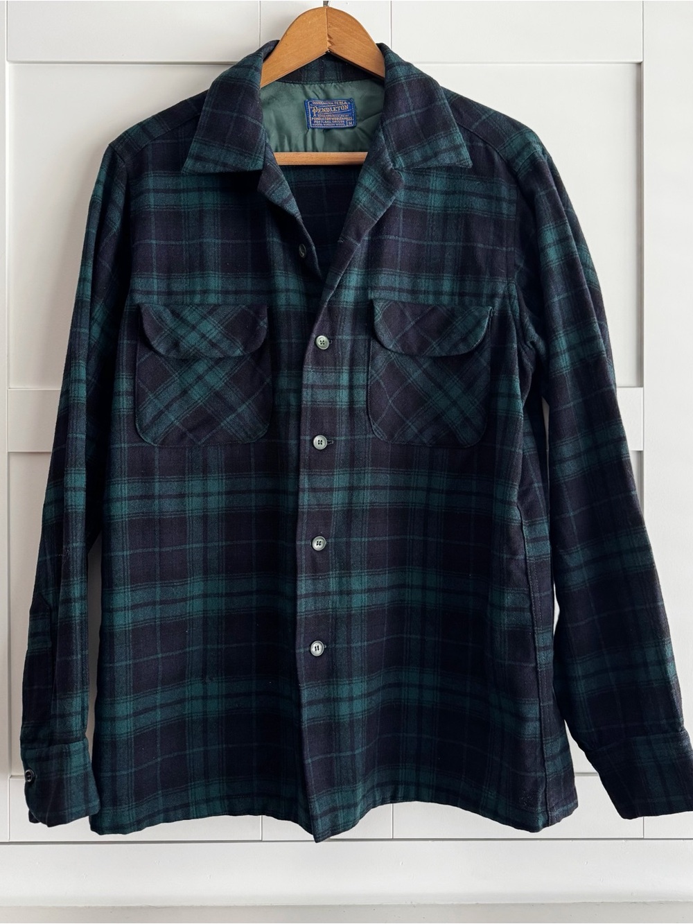 Vintage Pendleton Wool Board Shirt Button Down Green Navy Tartan Plaid Sz Medium